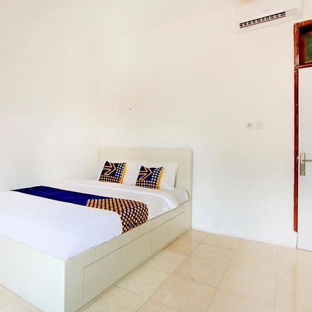 Vaccinated Staff - Spot On 3928 Terrace House Syariah Hotel Pondoktjing Dua Bagian luar foto