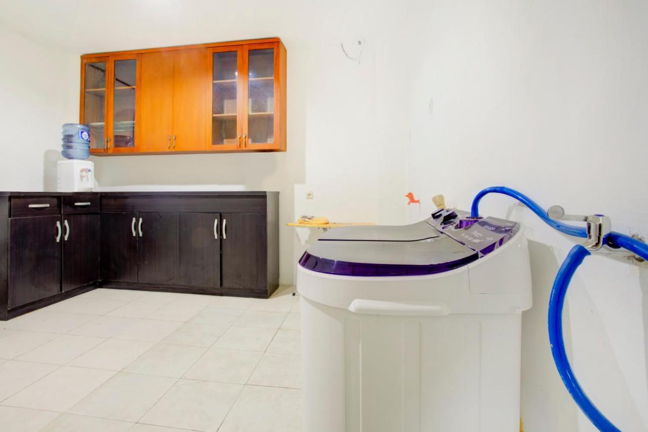 Vaccinated Staff - Spot On 3928 Terrace House Syariah Hotel Pondoktjing Dua Bagian luar foto